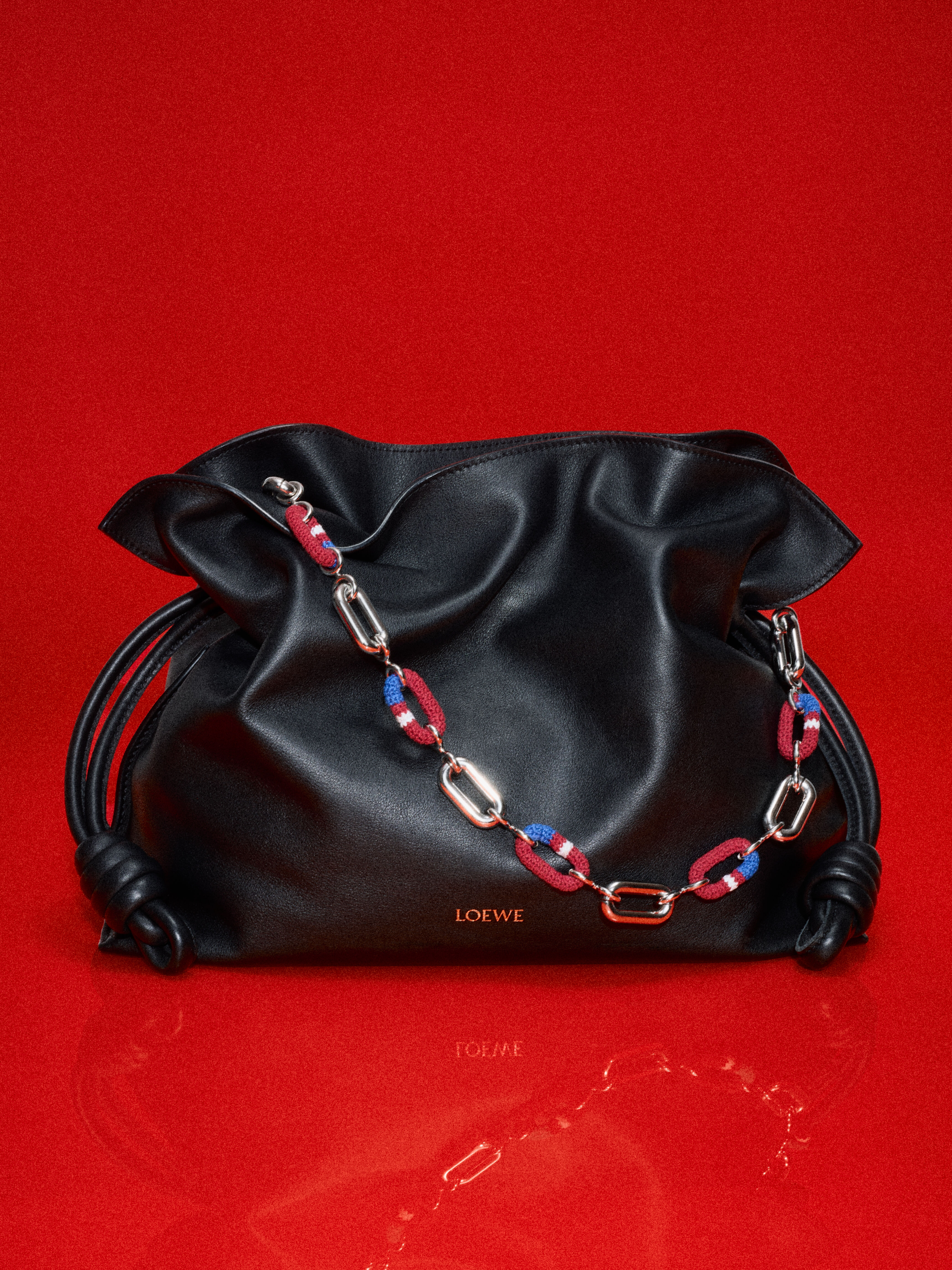 高級名入れバッグのギフトアイデア｜LOEWE - LOEWE